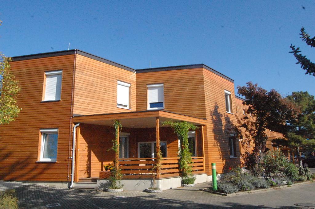 Greencity Boardinghouse Фрайбург Екстериор снимка